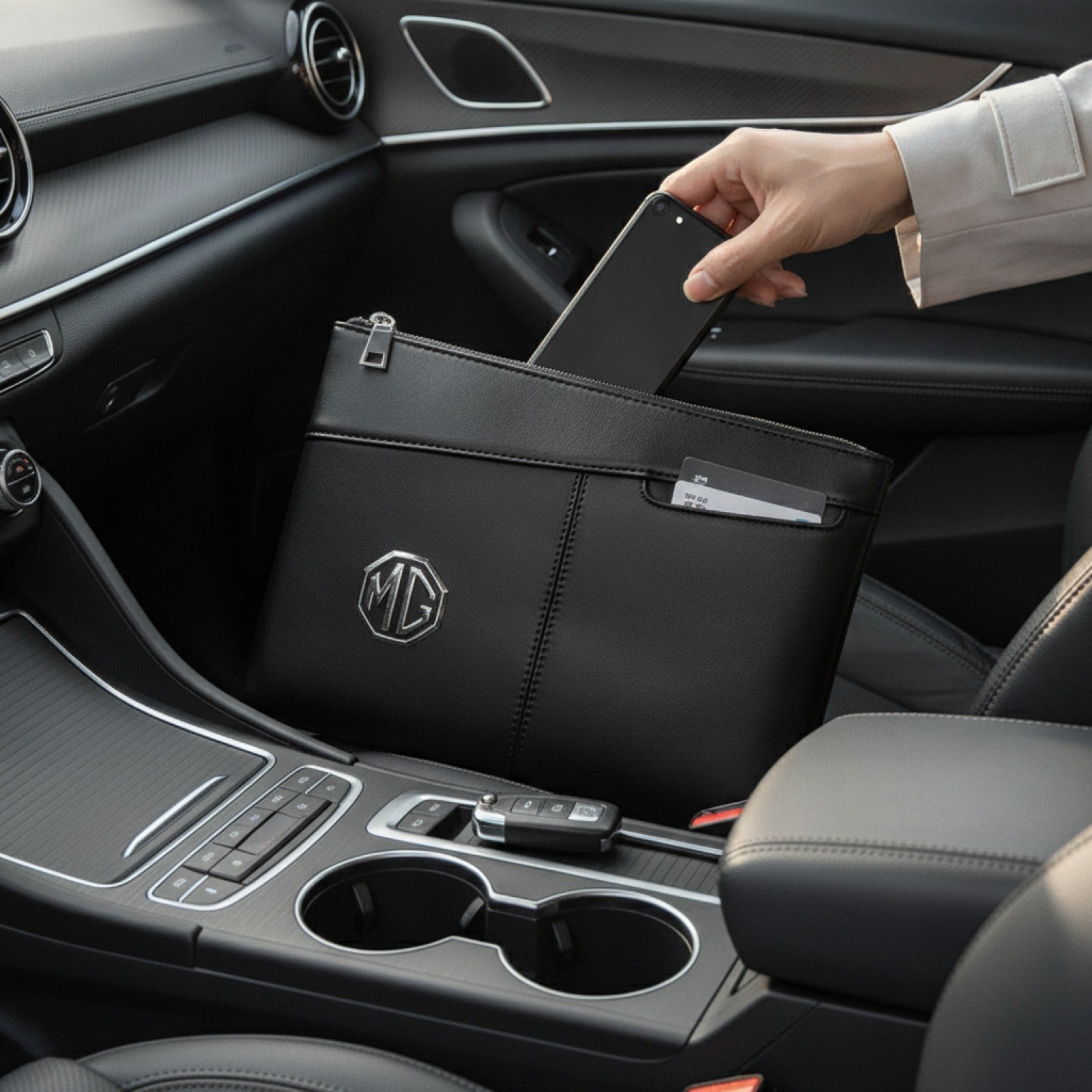 Pochette Homme Multifonction pour Voiture MG : Porte-cartes, Téléphone & Portefeuille